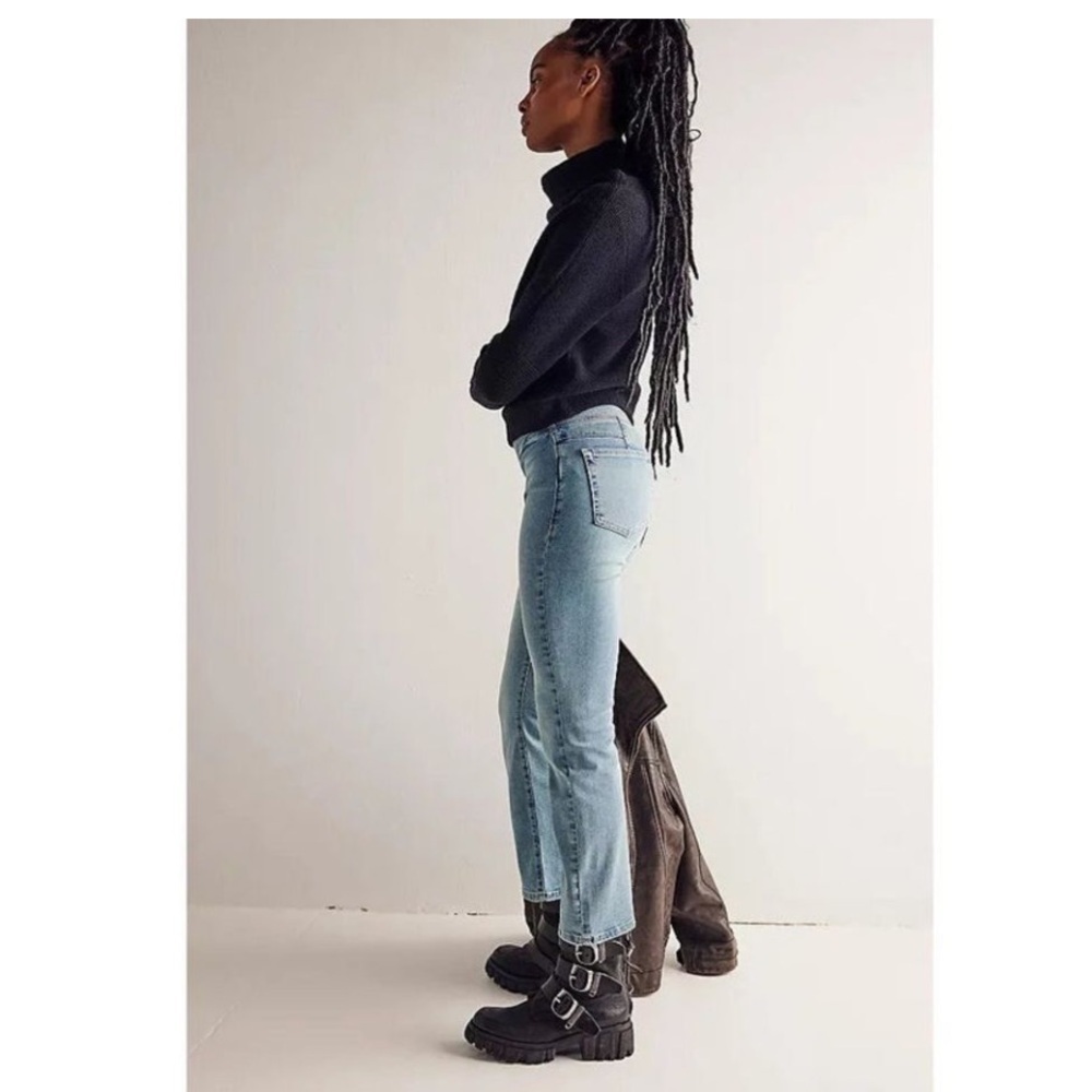 We The Free In My Feelings Pull On Elastic‎ Waist Blue Bootcut Jeans. Size M